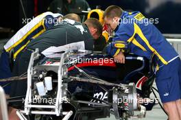 06.09.2007 Monza, Italy,  Red Bull Racing team members and Renault Engineers work on their car- Formula 1 World Championship, Rd 13, Italian Grand Prix, Thursday