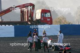 05.12.2007 Jerez, Spain,  Lewis Hamilton (GBR), McLaren Mercedes after stopping in the gravel - Formula 1 Testing, Jerez