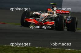 28.09.2007 Gotemba, Japan,  Lewis Hamilton (GBR), McLaren Mercedes, MP4-22 - Formula 1 World Championship, Rd 15, Japanese Grand Prix, Friday Practice