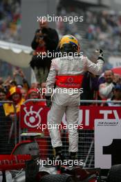 30.09.2007 Gotemba, Japan,  Winner, 1st, Lewis Hamilton (GBR), McLaren Mercedes, MP4-22 - Formula 1 World Championship, Rd 15, Japanese Grand Prix, Sunday Podium