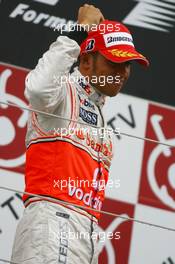 30.09.2007 Gotemba, Japan,  Winner, 1st, Lewis Hamilton (GBR), McLaren Mercedes, MP4-22 - Formula 1 World Championship, Rd 15, Japanese Grand Prix, Sunday Podium