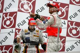 30.09.2007 Gotemba, Japan,  Lewis Hamilton (GBR), McLaren Mercedes - Formula 1 World Championship, Rd 15, Japanese Grand Prix, Sunday Podium