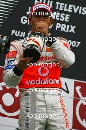 30.09.2007 Gotemba, Japan,  Winner, 1st, Lewis Hamilton (GBR), McLaren Mercedes, MP4-22 - Formula 1 World Championship, Rd 15, Japanese Grand Prix, Sunday Podium