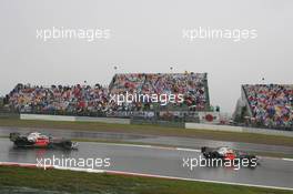 30.09.2007 Gotemba, Japan,  Lewis Hamilton (GBR), McLaren Mercedes, Fernando Alonso (ESP), McLaren Mercedes - Formula 1 World Championship, Rd 15, Japanese Grand Prix, Sunday Race