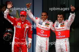 29.09.2007 Gotemba, Japan,  Kimi Raikkonen (FIN), Räikkönen, Scuderia Ferrari, Lewis Hamilton (GBR), McLaren Mercedes, Fernando Alonso (ESP), McLaren Mercedes - Formula 1 World Championship, Rd 15, Japanese Grand Prix, Saturday Practice