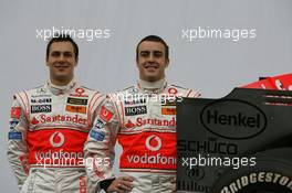 15.01.2007 Valencia, Spain Gary Paffett (GBR), Test Driver, McLaren Mercedes, Fernando Alonso (ESP), McLaren Mercedes - McLaren Mercedes MP4-22 Launch