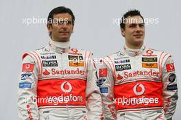 15.01.2007 Valencia, Spain Pedro de la Rosa (ESP), Test Driver, McLaren Mercedes, Gary Paffett (GBR), Test Driver, McLaren Mercedes - McLaren Mercedes MP4-22 Launch