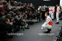 15.01.2007 Valencia, Spain Fernando Alonso (ESP), McLaren Mercedes - McLaren Mercedes MP4-22 Launch