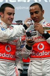 15.01.2007 Valencia, Spain Fernando Alonso (ESP), McLaren Mercedes and Fernando Alonso (ESP), McLaren Mercedes  - McLaren Mercedes MP4-22 Launch