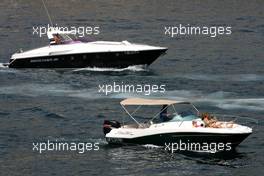 25.05.2007 Monte Carlo, Monaco,  Girls on boat - Formula 1 World Championship, Rd 5, Monaco Grand Prix, Friday