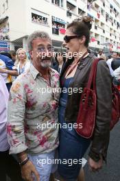 27.05.2007 Monte Carlo, Monaco,  Eddie Jordan (IRL), and Slavica Ecclestone (SLO), Wife to Bernie Ecclestone - Formula 1 World Championship, Rd 5, Monaco Grand Prix, Sunday Pre-Race Grid