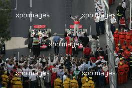 27.05.2007 Monte Carlo, Monaco,  Lewis Hamilton (GBR), McLaren Mercedes and Fernando Alonso (ESP), McLaren Mercedes - Formula 1 World Championship, Rd 5, Monaco Grand Prix, Sunday Podium