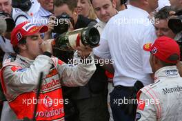 27.05.2007 Monte Carlo, Monaco,  Lewis Hamilton (GBR), McLaren Mercedes and Fernando Alonso (ESP), McLaren Mercedes - Formula 1 World Championship, Rd 5, Monaco Grand Prix, Sunday Podium