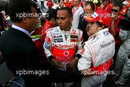 27.05.2007 Monte Carlo, Monaco,  Lewis Hamilton (GBR), McLaren Mercedes, Fernando Alonso (ESP), McLaren Mercedes - Formula 1 World Championship, Rd 5, Monaco Grand Prix, Sunday Podium