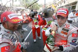 27.05.2007 Monte Carlo, Monaco,  Lewis Hamilton (GBR), McLaren Mercedes, Fernando Alonso (ESP), McLaren Mercedes - Formula 1 World Championship, Rd 5, Monaco Grand Prix, Sunday Podium