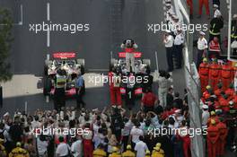 27.05.2007 Monte Carlo, Monaco,  Lewis Hamilton (GBR), McLaren Mercedes and Fernando Alonso (ESP), McLaren Mercedes - Formula 1 World Championship, Rd 5, Monaco Grand Prix, Sunday Podium