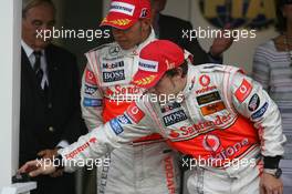 27.05.2007 Monte Carlo, Monaco,  Lewis Hamilton (GBR), McLaren Mercedes and Fernando Alonso (ESP), McLaren Mercedes - Formula 1 World Championship, Rd 5, Monaco Grand Prix, Sunday Podium