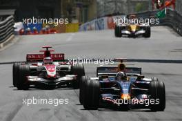 27.05.2007 Monte Carlo, Monaco,  David Coulthard (GBR), Red Bull Racing, RB3 and Takuma Sato (JPN), Super Aguri F1, SA07 - Formula 1 World Championship, Rd 5, Monaco Grand Prix, Sunday Race