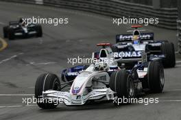 27.05.2007 Monte Carlo, Monaco,  Nick Heidfeld (GER), BMW Sauber F1 Team, F1.07 and Nico Rosberg (GER), WilliamsF1 Team, FW29 - Formula 1 World Championship, Rd 5, Monaco Grand Prix, Sunday Race