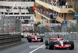 27.05.2007 Monte Carlo, Monaco,  Fernando Alonso (ESP), McLaren Mercedes, MP4-22, Lewis Hamilton (GBR), McLaren Mercedes, MP4-22 - Formula 1 World Championship, Rd 5, Monaco Grand Prix, Sunday Race