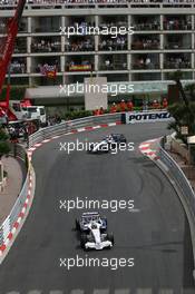 27.05.2007 Monte Carlo, Monaco,  Nick Heidfeld (GER), BMW Sauber F1 Team, F1.07 leads Nico Rosberg (GER), WilliamsF1 Team, FW29 - Formula 1 World Championship, Rd 5, Monaco Grand Prix, Sunday Race