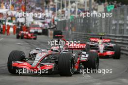 27.05.2007 Monte Carlo, Monaco,  Fernando Alonso (ESP), McLaren Mercedes, MP4-22, Lewis Hamilton (GBR), McLaren Mercedes, MP4-22 and Felipe Massa (BRA), Scuderia Ferrari, F2007 - Formula 1 World Championship, Rd 5, Monaco Grand Prix, Sunday Race