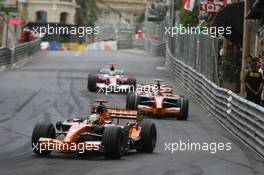 27.05.2007 Monte Carlo, Monaco,  Adrian Sutil (GER), Spyker F1 Team, F8-VII leads Christijan Albers (NED), Spyker F1 Team, F8-VII - Formula 1 World Championship, Rd 5, Monaco Grand Prix, Sunday Race