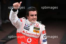 26.05.2007 Monte Carlo, Monaco,  Pole Position, 1st, Fernando Alonso (ESP), McLaren Mercedes, MP4-22 - Formula 1 World Championship, Rd 5, Monaco Grand Prix, Saturday Qualifying