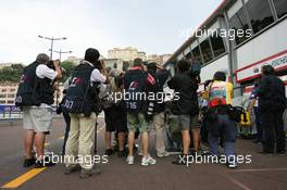 26.05.2007 Monte Carlo, Monaco,  Photographers in the pitlane - Formula 1 World Championship, Rd 5, Monaco Grand Prix, Saturday Practice