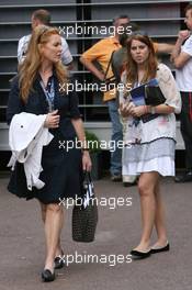 26.05.2007 Monte Carlo, Monaco,  Sarah Ferguson (GBR) and Princess Beatrice (GBR) of York - Formula 1 World Championship, Rd 5, Monaco Grand Prix, Saturday