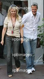 27.05.2007 Monte Carlo, Monaco,  Michael Schumacher (GER), Scuderia Ferrari, Advisor and Corina Schumacher (GER), Corinna, Wife of Michael Schumacher - Formula 1 World Championship, Rd 5, Monaco Grand Prix, Sunday