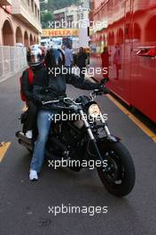 27.05.2007 Monte Carlo, Monaco,  Michael Schumacher (GER), Scuderia Ferrari, Advisor and Corina Schumacher (GER), Corinna, Wife of Michael Schumacher are leaving the track on a motor bike after the race - Formula 1 World Championship, Rd 5, Monaco Grand Prix, Sunday