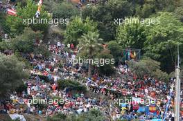 27.05.2007 Monte Carlo, Monaco,  Fans arrive at the circuit - Formula 1 World Championship, Rd 5, Monaco Grand Prix, Sunday