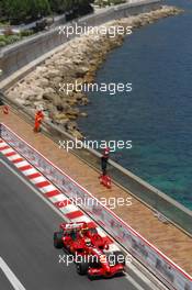 24.05.2007 Monte Carlo, Monaco,  Kimi Raikkonen (FIN), Räikkönen, Scuderia Ferrari, F2007 - Formula 1 World Championship, Rd 5, Monaco Grand Prix, Thursday Practice