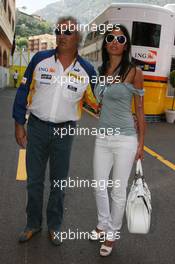 24.05.2007 Monte Carlo, Monaco,  Flavio Briatore (ITA), Renault F1 Team, Team Chief, Managing Director and his fiancee, Elisabetta Gregoraci (ITA), Lingerie Model - Formula 1 World Championship, Rd 5, Monaco Grand Prix, Thursday