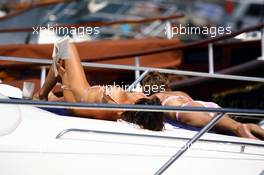 24.05.2007 Monte Carlo, Monaco,  Girls on a boat - Formula 1 World Championship, Rd 5, Monaco Grand Prix, Thursday