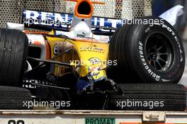 24.05.2007 Monte Carlo, Monaco,  Crash damaged car of Giancarlo Fisichella (ITA), Renault F1 Team, R27 - Formula 1 World Championship, Rd 5, Monaco Grand Prix, Thursday Practice