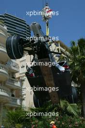 24.05.2007 Monte Carlo, Monaco,  Lewis Hamilton (GBR), McLaren Mercedes, MP4-22, crashed in Free Practice - Formula 1 World Championship, Rd 5, Monaco Grand Prix, Thursday Practice