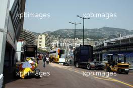 22.05.2007 Monte Carlo, Monaco,  PIT LANE - Formula 1 World Championship, Rd 5, Monaco Grand Prix, Wednesday