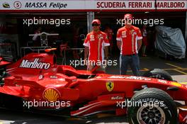 23.05.2007 Monte Carlo, Monaco,  Scuderia Ferrari, use a different tone of paint from this weekend, Felipe Massa (BRA), Scuderia Ferrari and Kimi Raikkonen (FIN), Räikkönen, Scuderia Ferrari - Formula 1 World Championship, Rd 5, Monaco Grand Prix, Wednesday