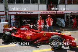 23.05.2007 Monte Carlo, Monaco,  Scuderia Ferrari, use a different tone of paint from this weekend, Felipe Massa (BRA), Scuderia Ferrari and Kimi Raikkonen (FIN), Räikkönen, Scuderia Ferrari - Formula 1 World Championship, Rd 5, Monaco Grand Prix, Wednesday