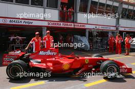 23.05.2007 Monte Carlo, Monaco,  Scuderia Ferrari, use a different tone of paint from this weekend, Felipe Massa (BRA), Scuderia Ferrari and Kimi Raikkonen (FIN), Räikkönen, Scuderia Ferrari - Formula 1 World Championship, Rd 5, Monaco Grand Prix, Wednesday