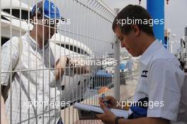 23.05.2007 Monte Carlo, Monaco,  Sebastian Vettel (GER), Test Driver, BMW Sauber F1 Team, gives autographs - Formula 1 World Championship, Rd 5, Monaco Grand Prix, Wednesday