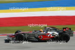 06.04.2007 Kuala Lumpur, Malaysia,  Lewis Hamilton (GBR), McLaren Mercedes, MP4-22 - Formula 1 World Championship, Rd 2, Malaysian Grand Prix, Friday Practice