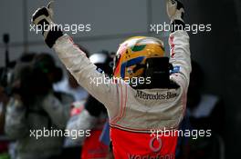 08.04.2007 Kuala Lumpur, Malaysia,  2nd, Lewis Hamilton (GBR), McLaren Mercedes, MP4-22 - Formula 1 World Championship, Rd 2, Malaysian Grand Prix, Sunday Podium