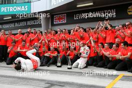 08.04.2007 Kuala Lumpur, Malaysia,  Lewis Hamilton (GBR), McLaren Mercedes, Fernando Alonso (ESP), McLaren Mercedes - Formula 1 World Championship, Rd 2, Malaysian Grand Prix, Sunday Podium