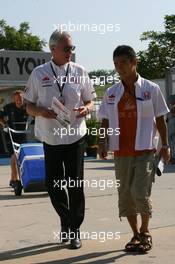 07.04.2007 Kuala Lumpur, Malaysia,  Daniele Audetto (ITA), Super Aguri F1 with Takuma Sato (JPN), Super Aguri F1 - Formula 1 World Championship, Rd 2, Malaysian Grand Prix, Saturday