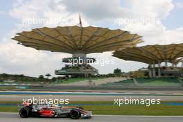 07.04.2007 Kuala Lumpur, Malaysia,  Lewis Hamilton (GBR), McLaren Mercedes - Formula 1 World Championship, Rd 2, Malaysian Grand Prix, Saturday Qualifying