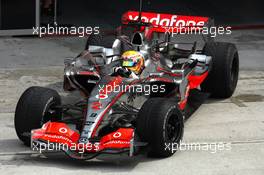 29.03.2007 Sepang, Malaysia,  4 mirrors on the car!!! Lewis Hamilton (GBR), McLaren Mercedes - Formula 1 Testing at Sepang Circuit