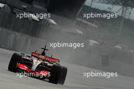 29.03.2007 Sepang, Malaysia,  4 mirrors on the car!!! Lewis Hamilton (GBR), McLaren Mercedes - Formula 1 Testing at Sepang Circuit